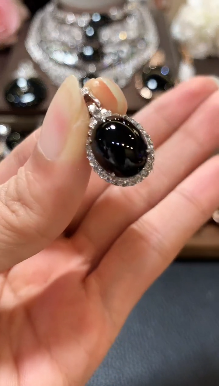 吊坠(不含链)18K金镶嵌翡翠m47  