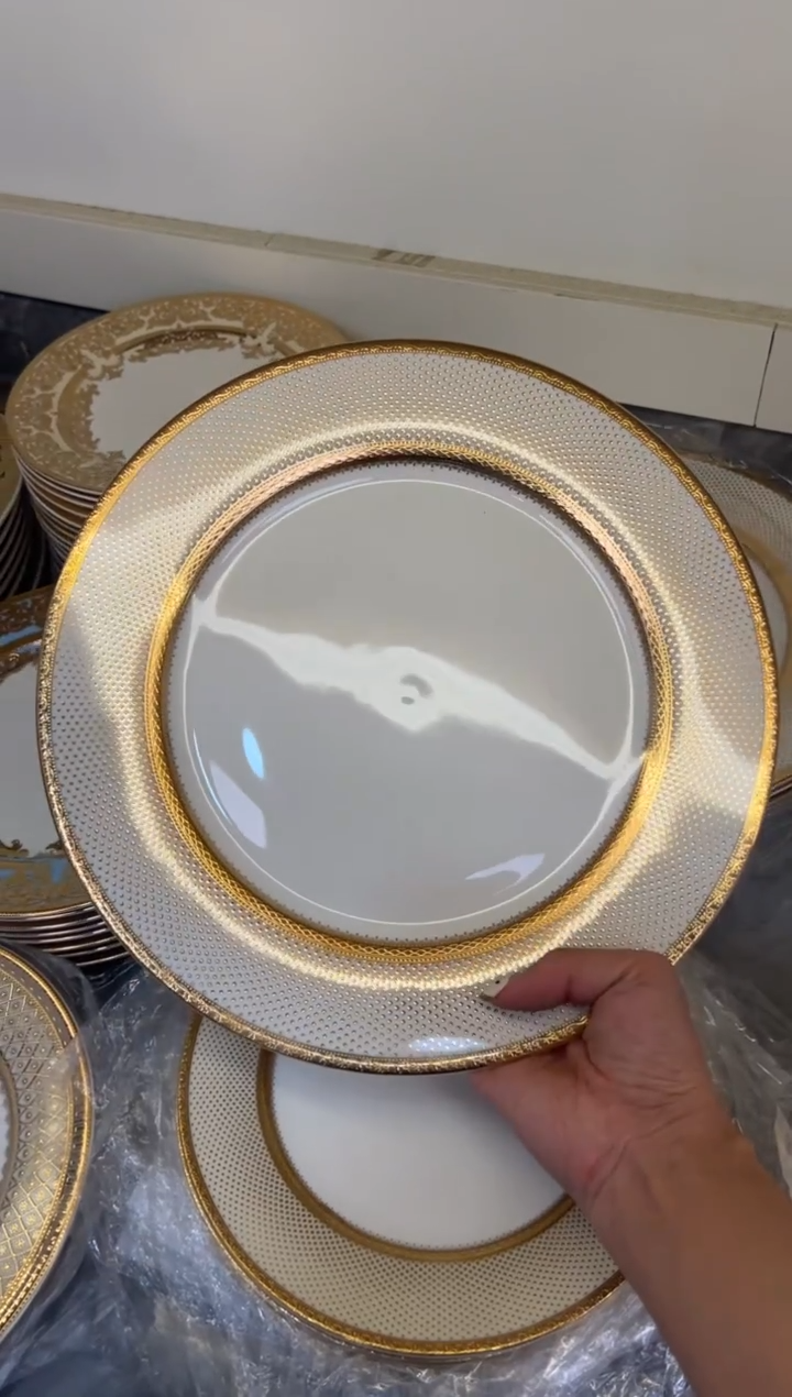 瓷片10.5寸平盘一个一单尾单