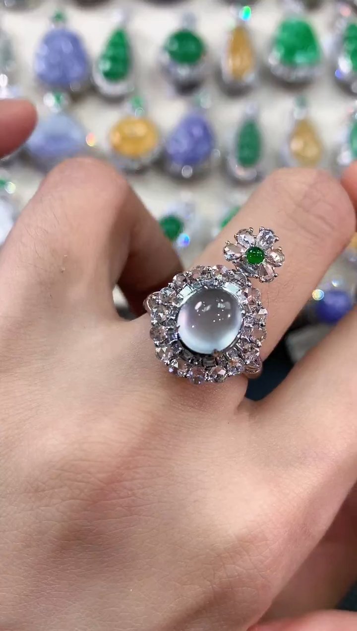 【闪购商品】翡翠戒指18K金镶嵌D85      