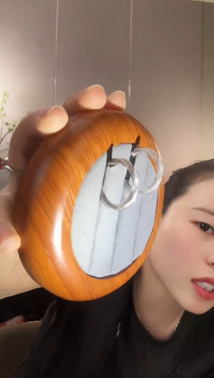 主播定制链接耳圈一对