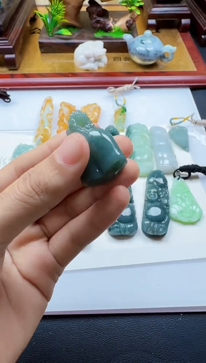 吊坠(不含链)未镶嵌翡翠1