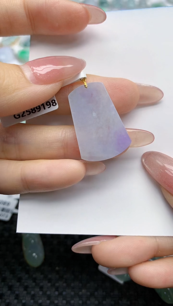 【闪购商品】翡翠挂件18K金镶嵌天然翡翠A货