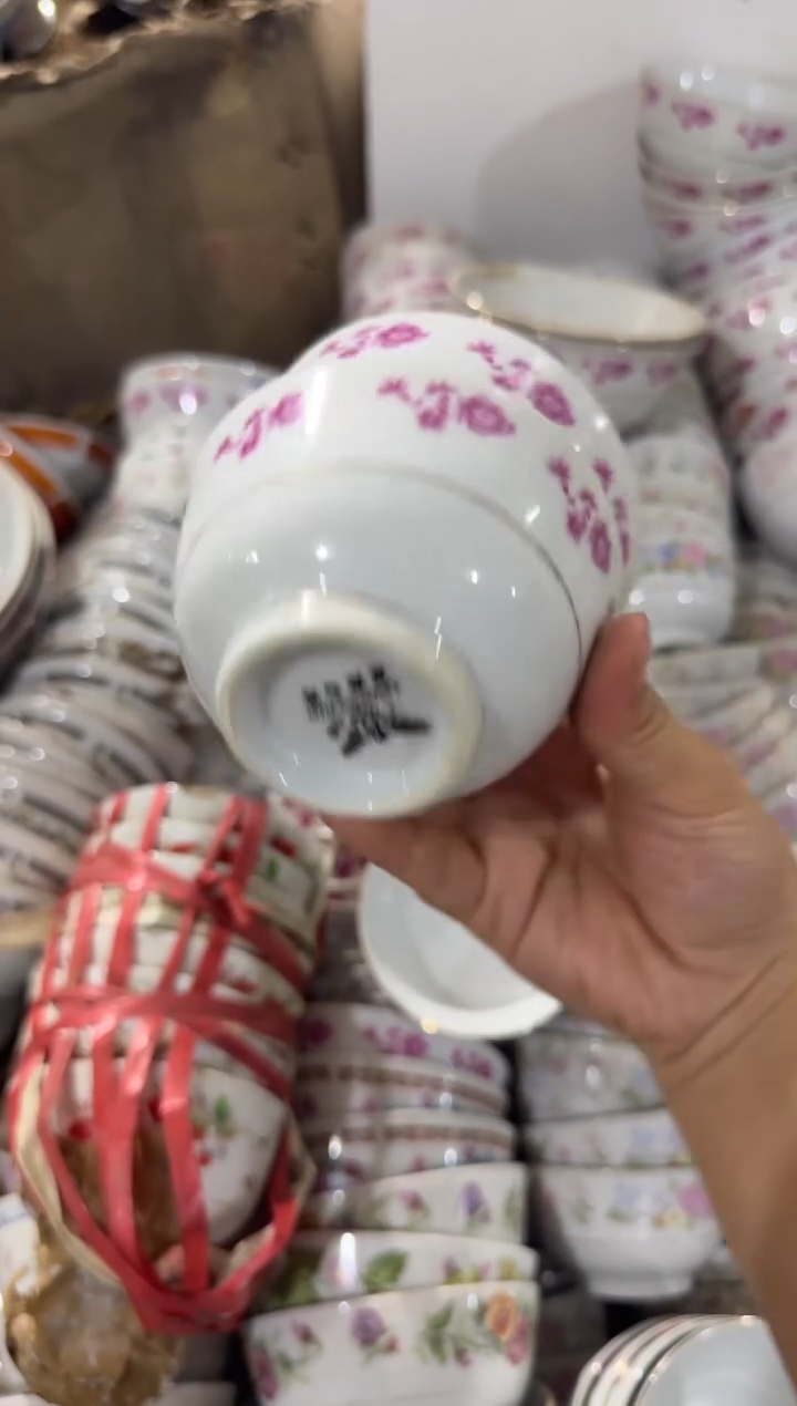 摆件陈*琼小紫花茶碗9厘米有瑕请慎拍