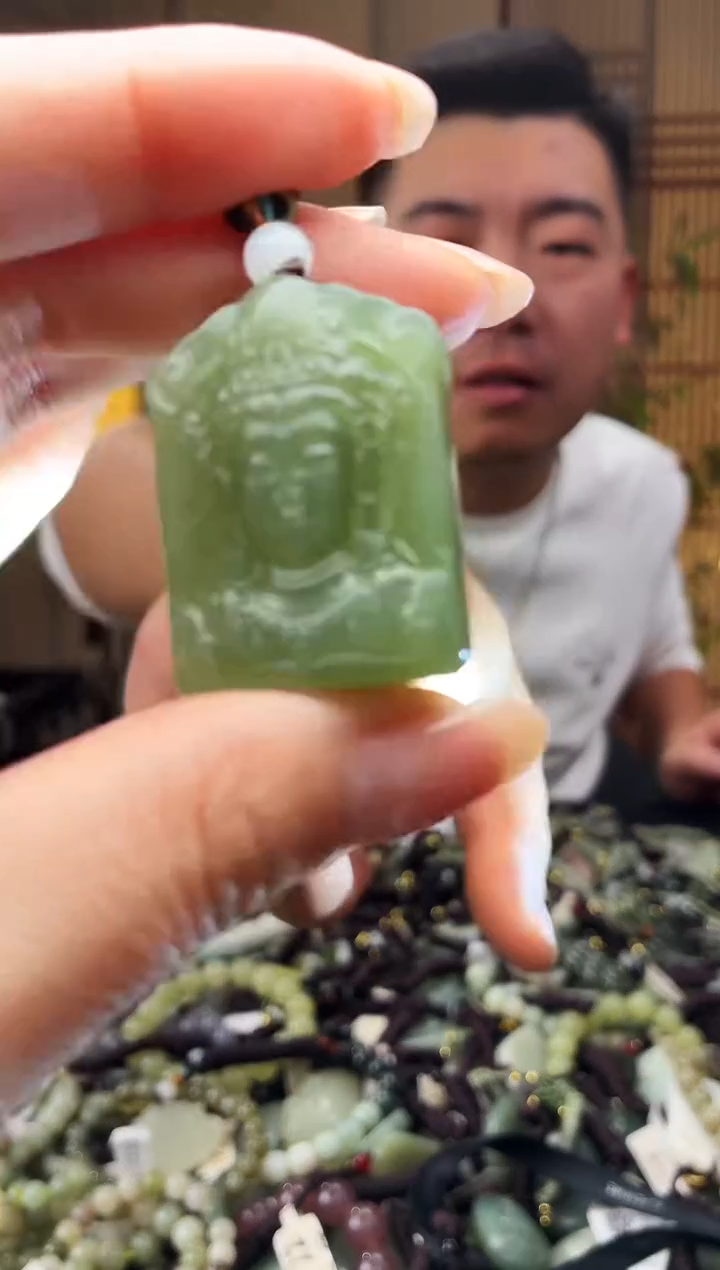 颈饰未镶嵌和田玉多样性发货，拍一发一