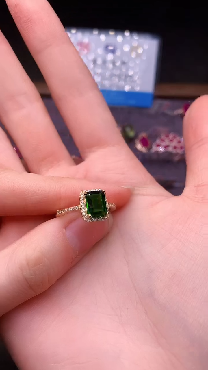 【闪购商品】透辉石戒指银S925镶嵌.......