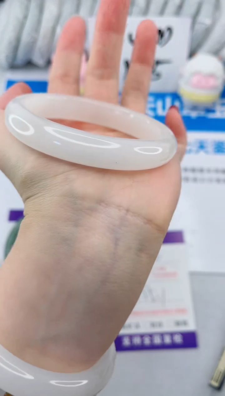 【闪购商品】石英质玉手镯合金74-55.1