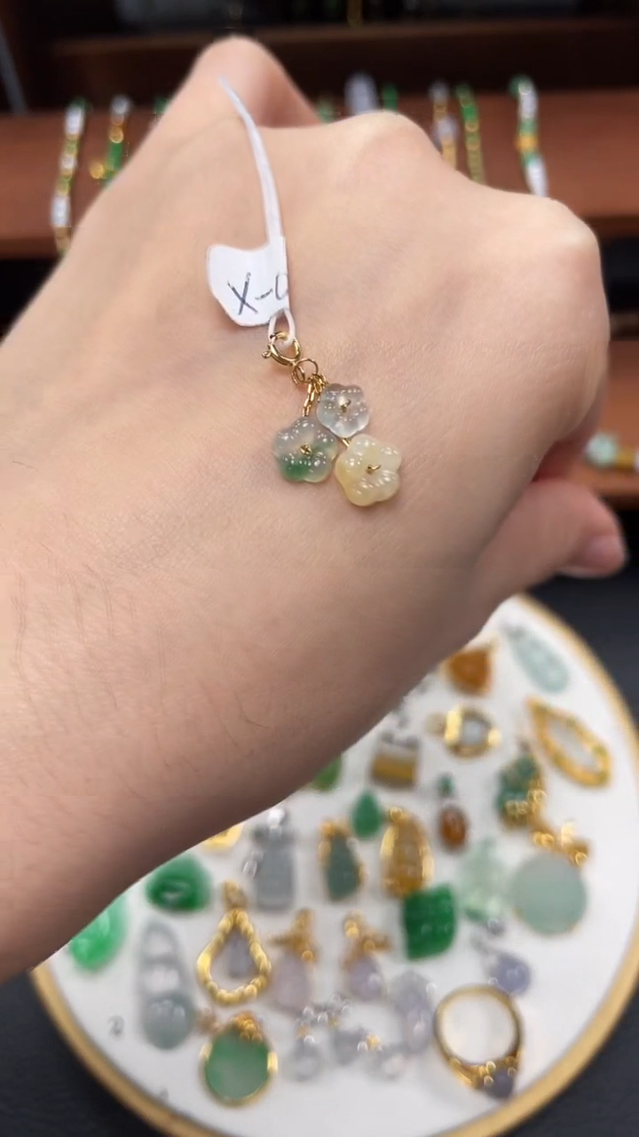 【闪购商品】翡翠吊坠(不含链)18K金镶嵌一个  JK305