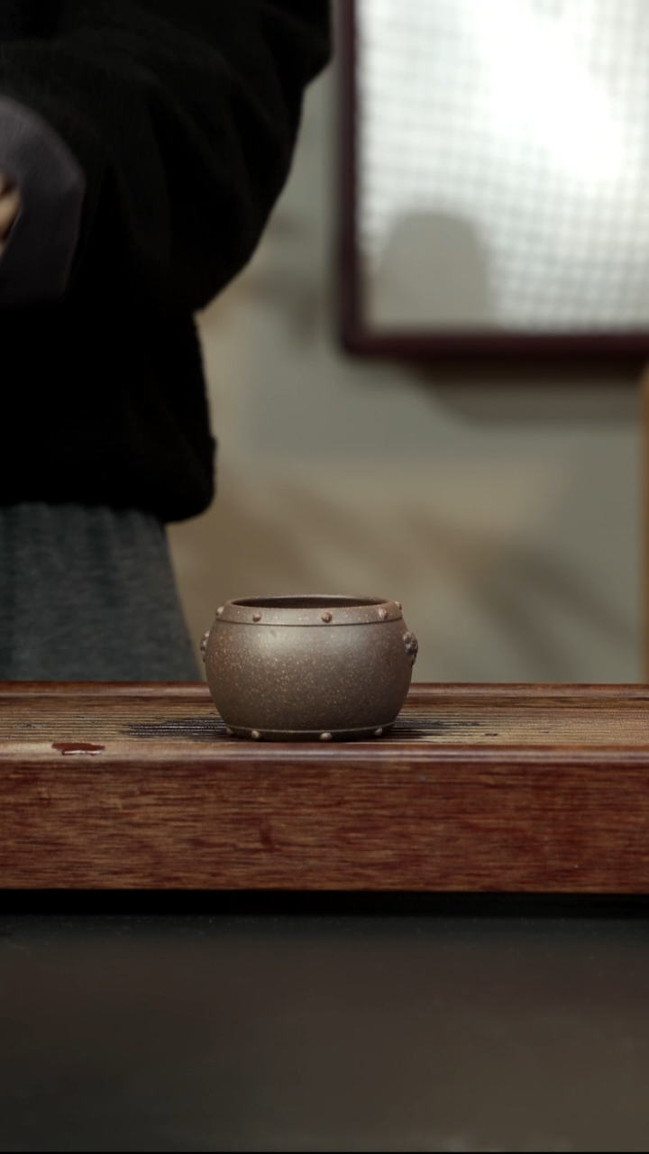 紫砂茶壶岩中泥六拼 战鼓杯