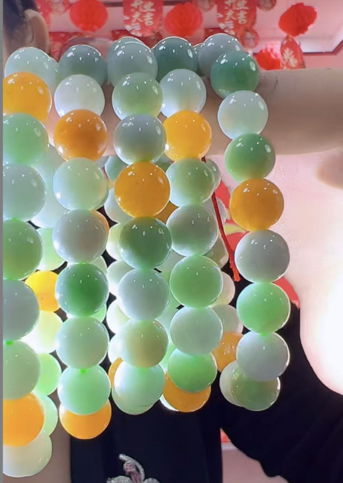 官方正品翡翠A货手串（多样性发货发其一件）卡8-10左右（春日珠宝）