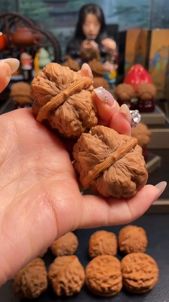 【闪购商品】文玩核桃吊坠K144蛤蟆头40