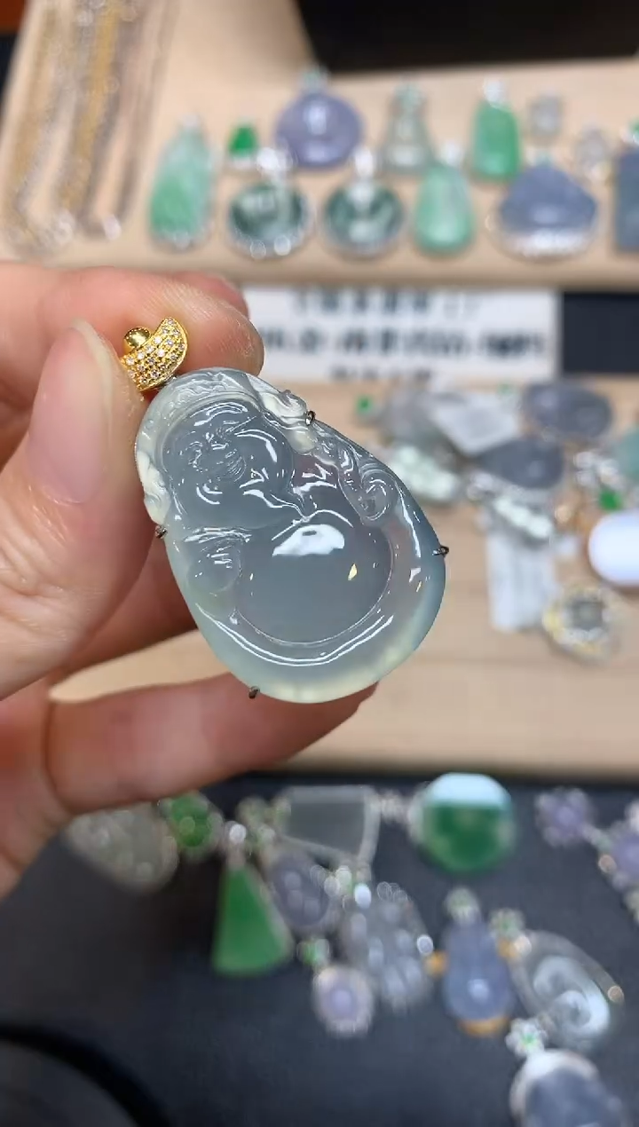 【闪购商品】翡翠颈饰18K金镶嵌财神【无服务费