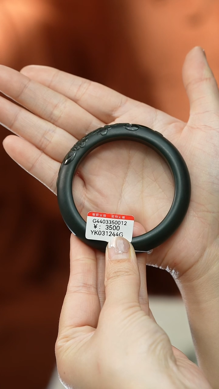 【闪购商品】和田玉未镶嵌手镯手镯 55-56