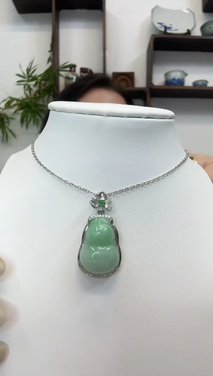 吊坠(赠链)银S925镶嵌翡翠小葫芦