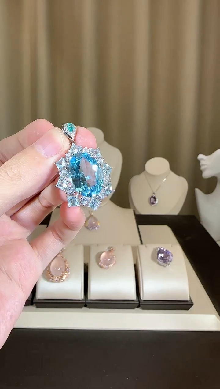 【闪购商品】托帕石颈饰银S925镶嵌15*20mm设计款