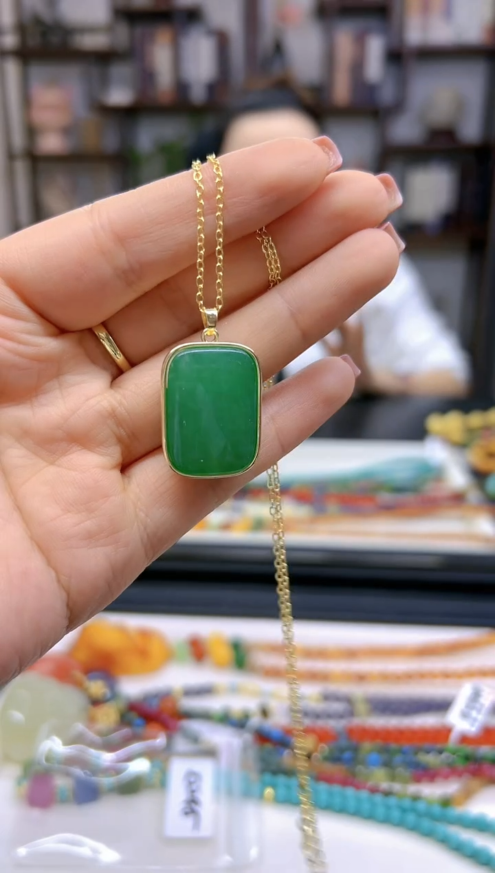 【闪购商品】翡翠吊坠(赠链)银S925镀金镶嵌D245