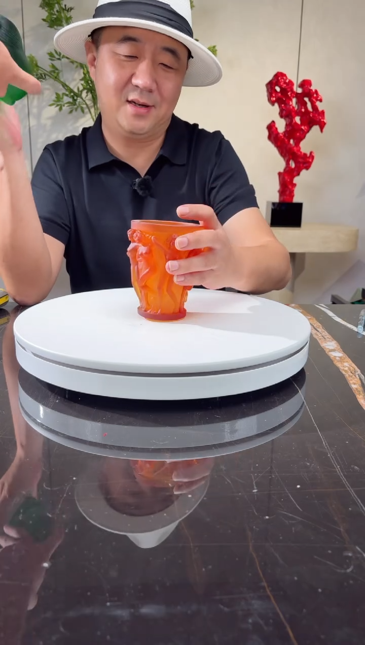 摆件Q****n绿色酒神艺术摆件