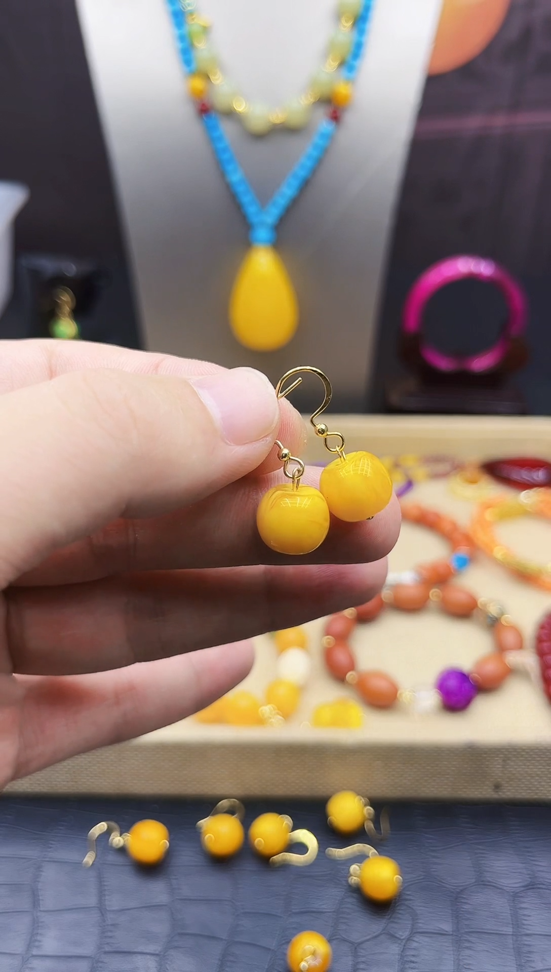 14K金镶嵌蜜蜡耳饰001