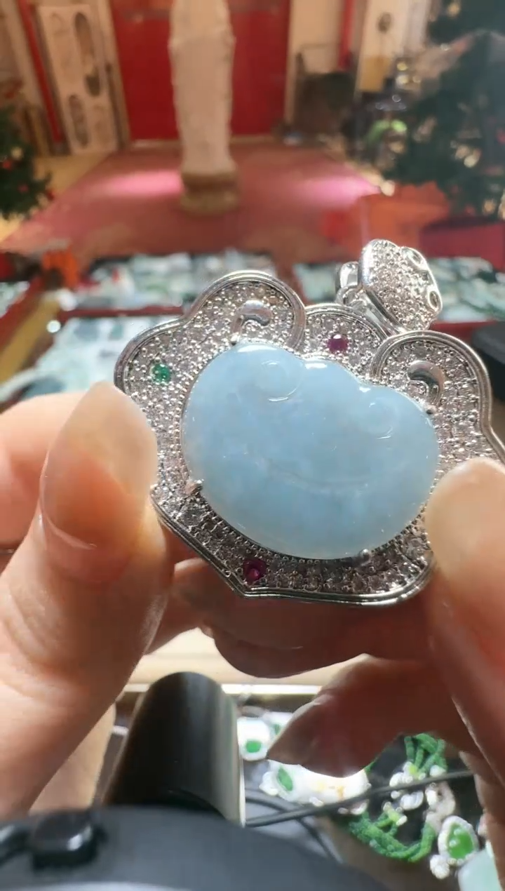 【闪购商品】翡翠吊坠(不含链)未镶嵌翡翠