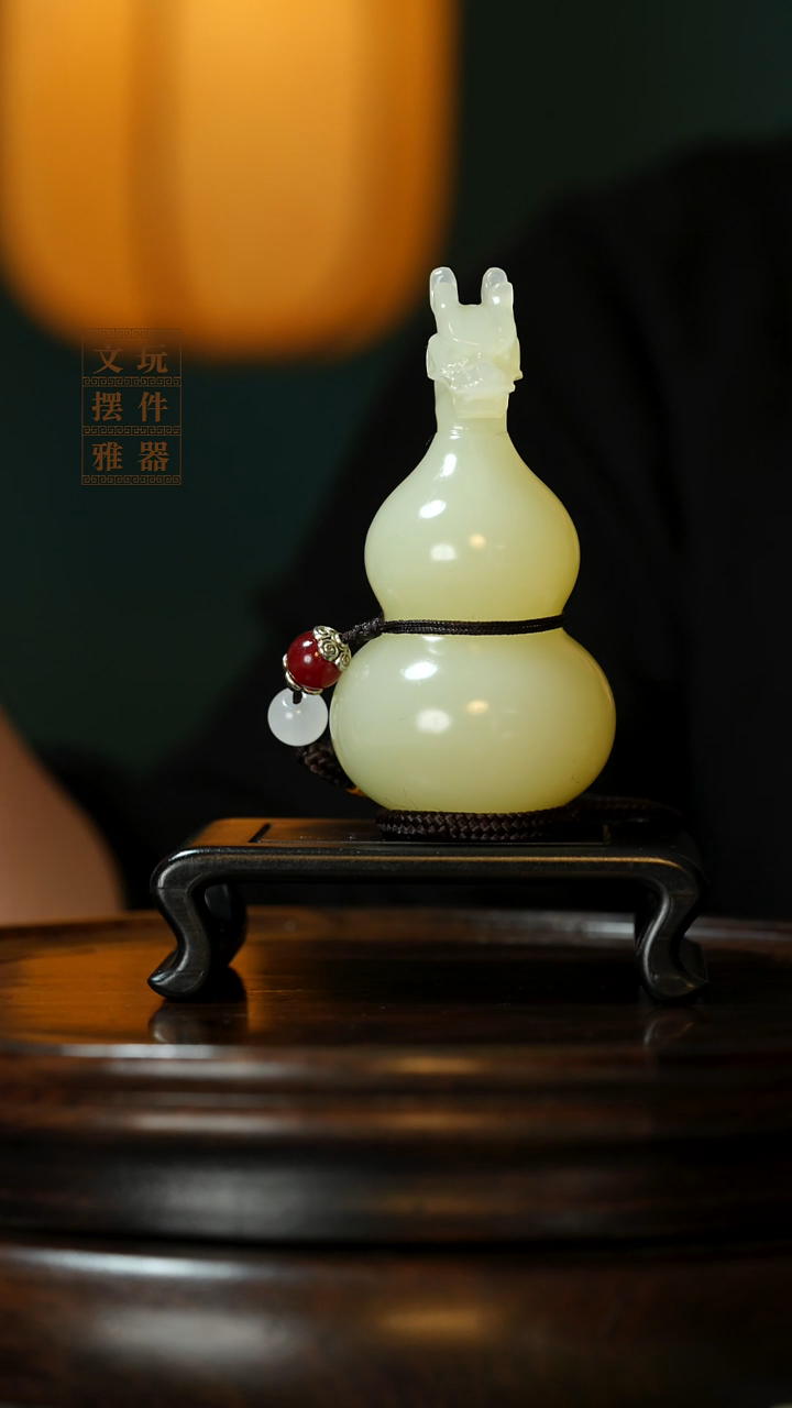 玉《龙头葫芦》手把件摆件