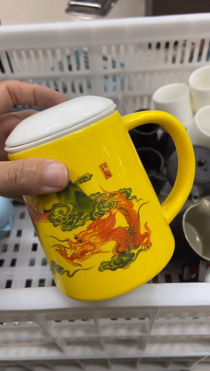杯无运费险有瑕疵的摄影的产品有使用过的痕迹有点脏介意勿拍