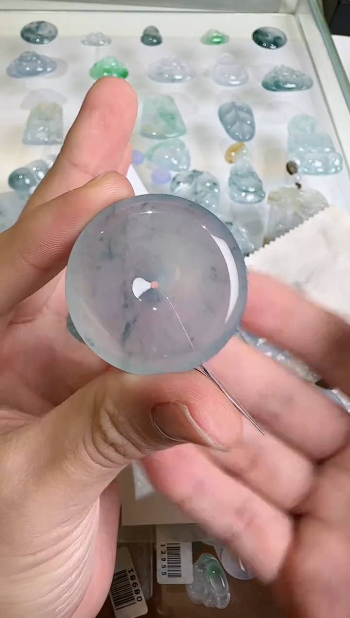 【闪购商品】翡翠吊坠(不含链)未镶嵌··