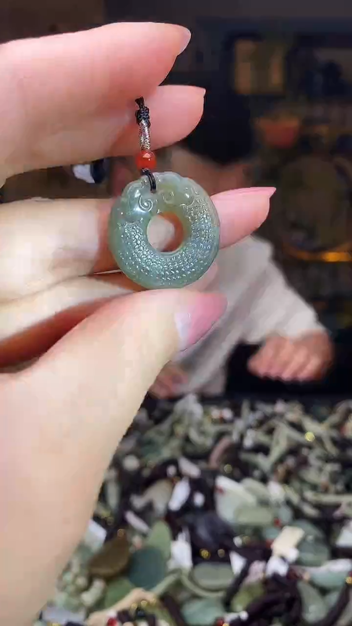 颈饰未镶嵌和田玉多样性发货，拍一发一