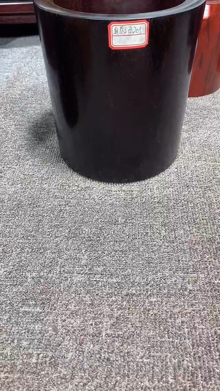 【闪购商品】木小叶紫檀笔筒一个