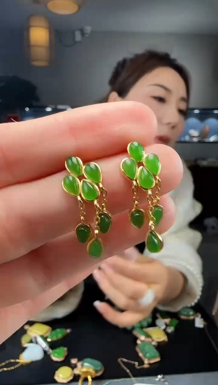 【闪购商品】和田玉耳钉银S925镶嵌1