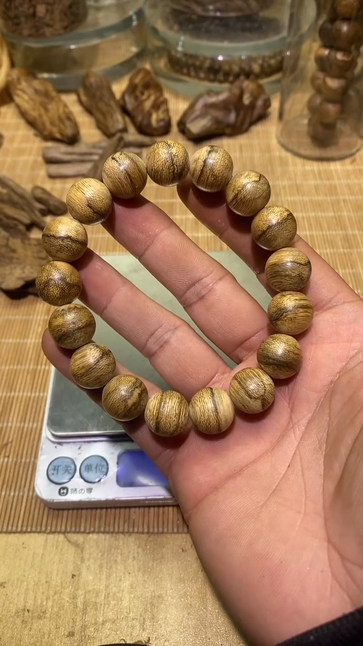 【闪购商品】沉香手串玛尼捞11.7克1.2规格