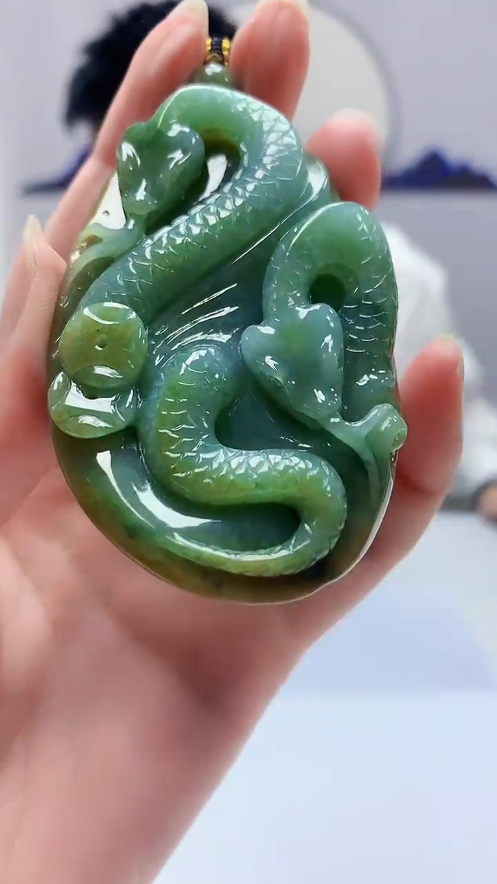 【闪购商品】定制翡翠未镶嵌5028zm-毛货挂件183蛇牌