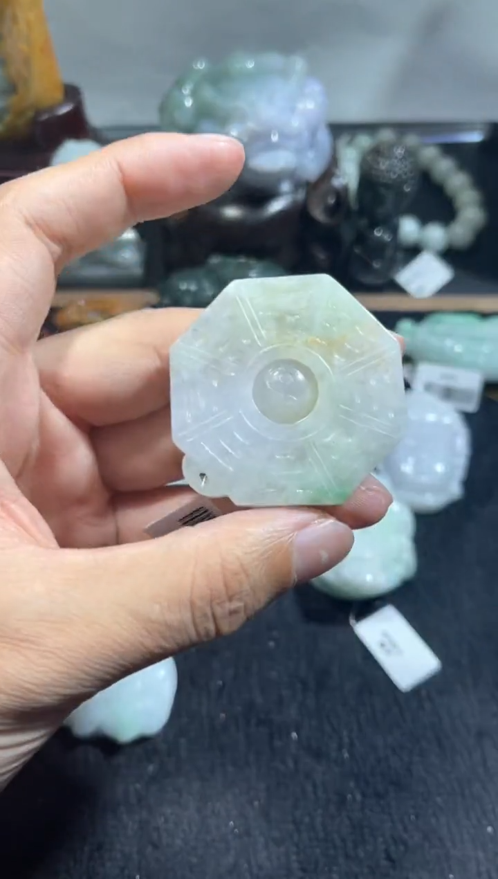 【闪购商品】翡翠颈饰未镶嵌00000159