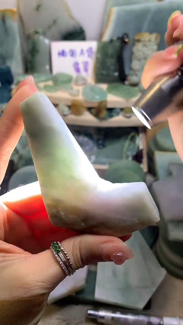 【闪购商品】翡翠挂件未镶嵌缅甸A货翡翠，没有运费险