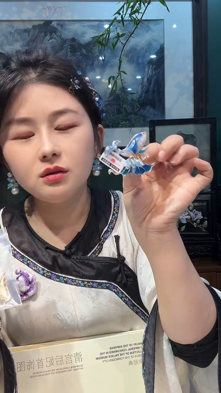 无铜合金非遗点翠饰品