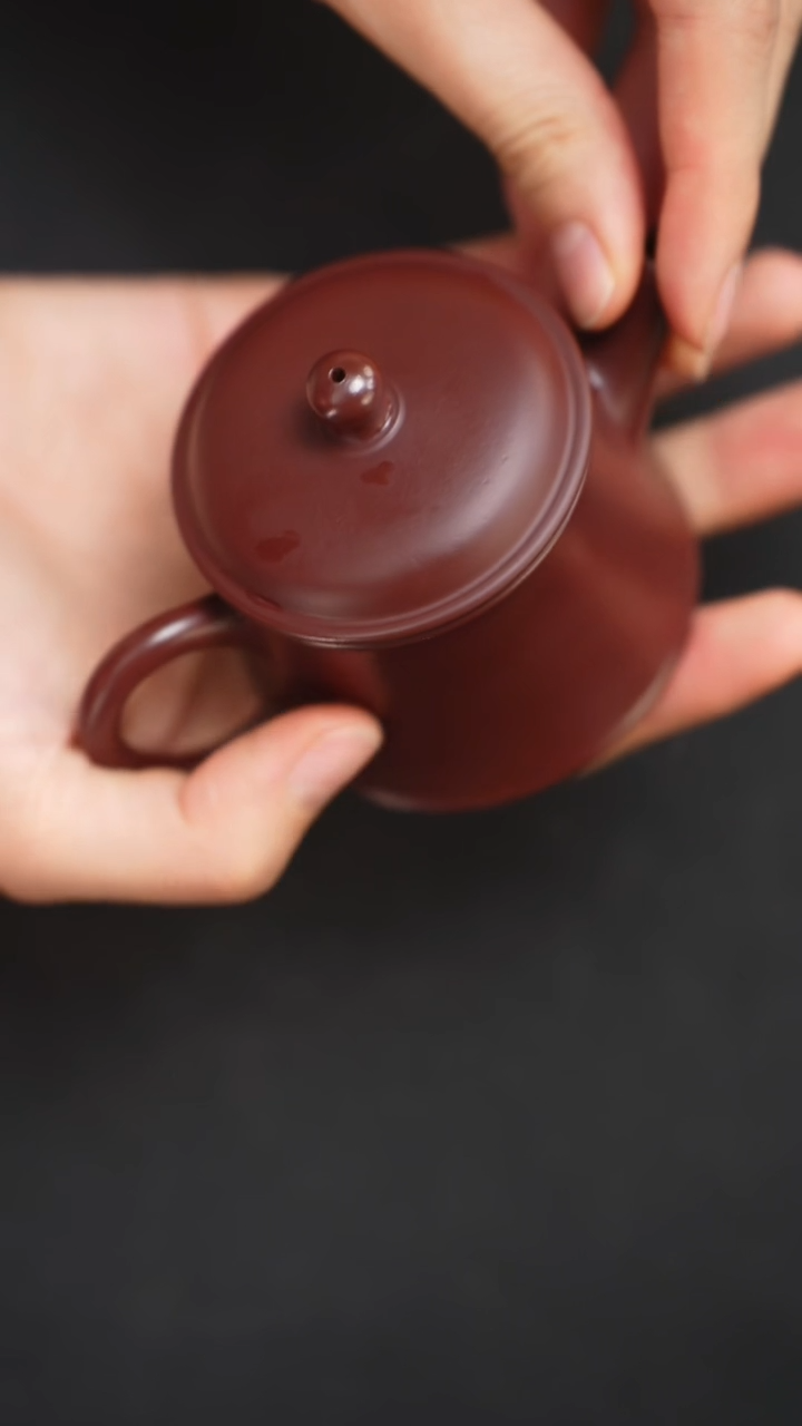 【闪购商品】紫砂茶壶紫朱泥柱瓦刻绘90CC