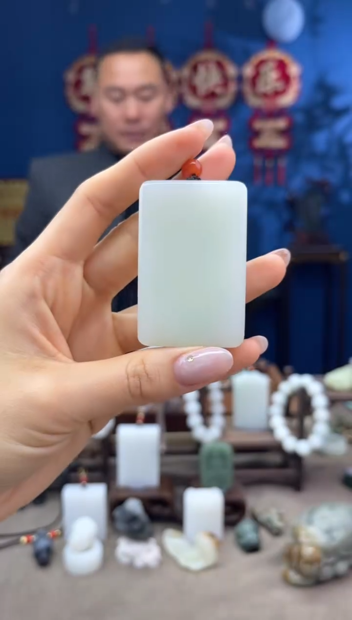 【闪购商品】和田玉颈饰未镶嵌1