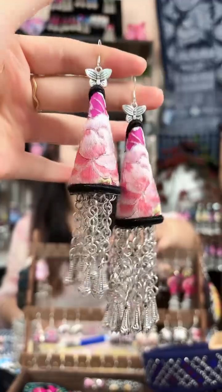 织绣民族风非遗老绣饰品033