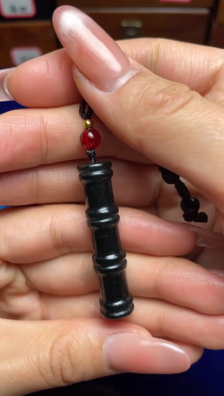 未镶嵌和田玉挂件鑫*弟和田玉