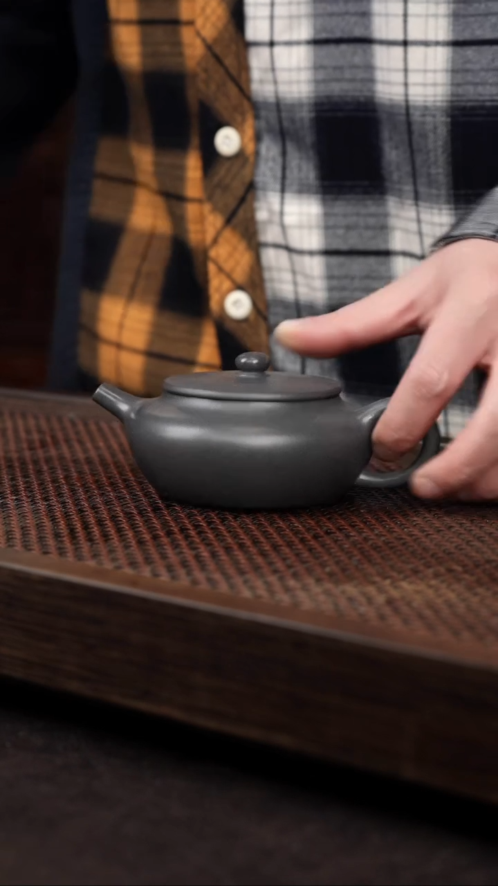 【闪购商品】紫砂茶壶青灰泥扁晨