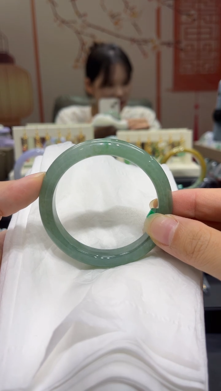 未镶嵌手镯翡翠小*。00006800