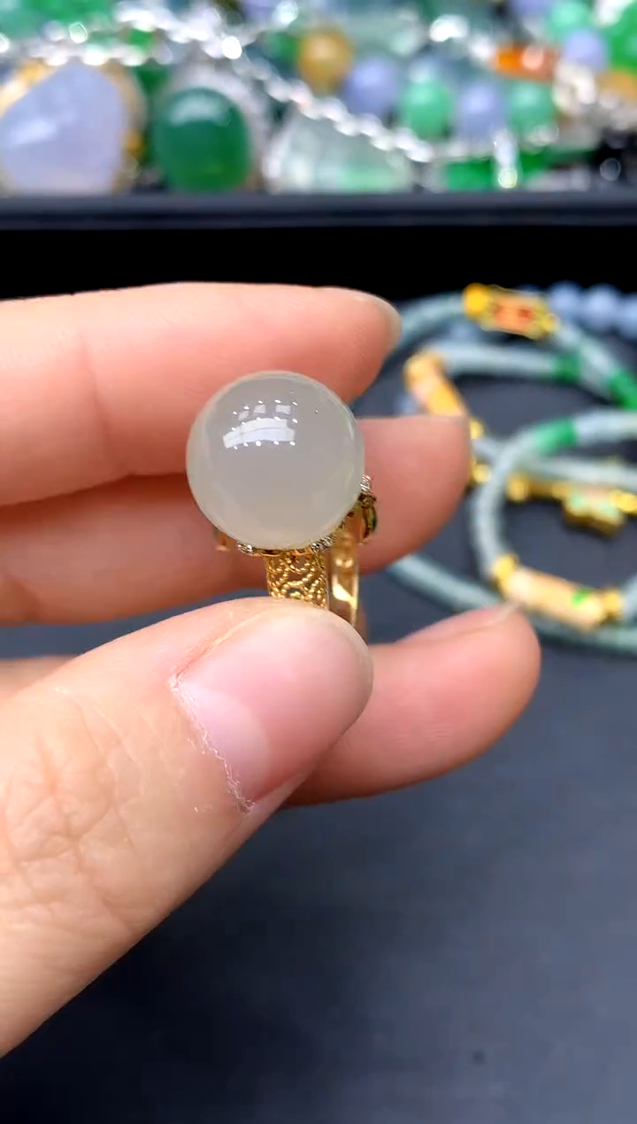 18K金镶嵌戒指翡翠340-中国好珍宝