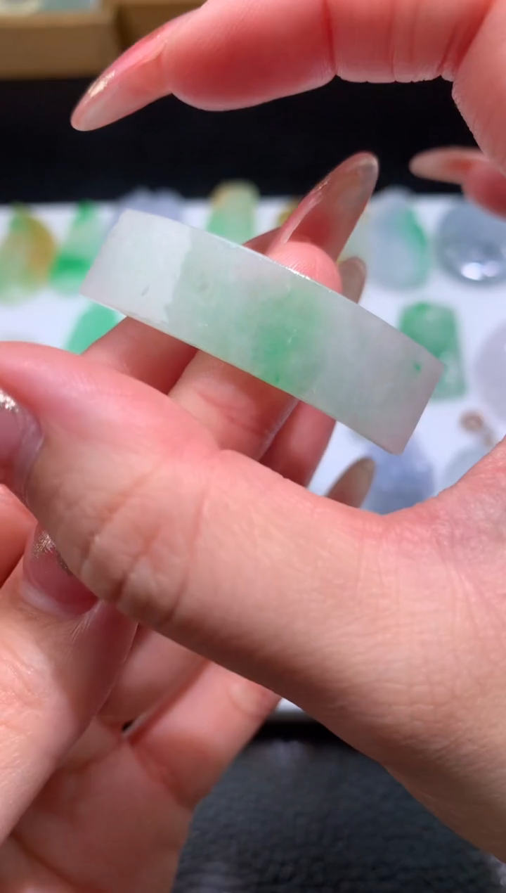 【闪购商品】定制翡翠未镶嵌手牌