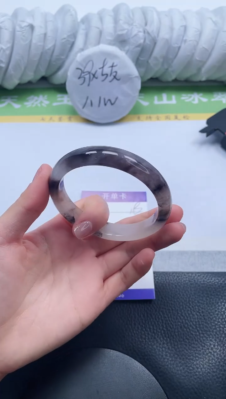 【闪购商品】石英质玉手镯未镶嵌A118-59.4