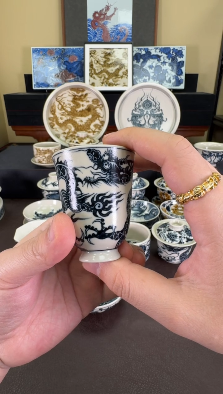 【闪购商品】瓷片二号釉1351龙纹闻香杯