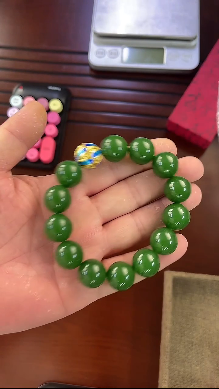 未镶嵌蛇纹石玉手串多样是发货随机发一