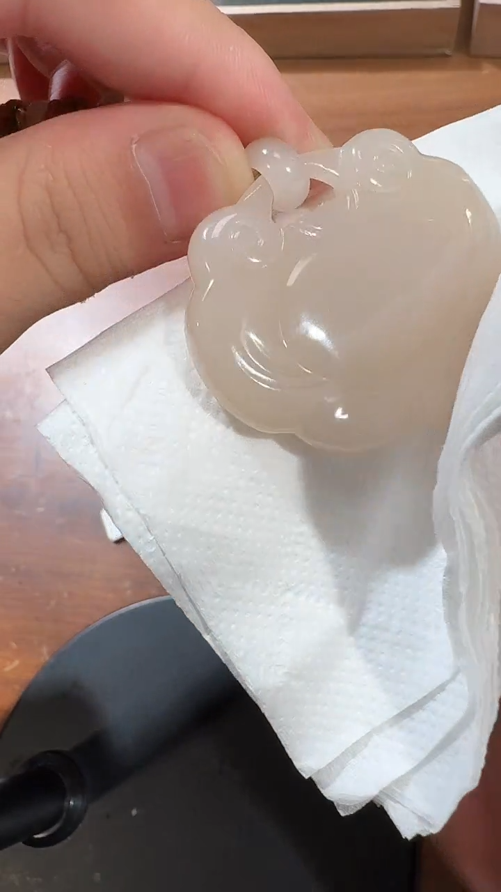 【闪购商品】和田玉吊坠未镶嵌0553藕粉如意锁