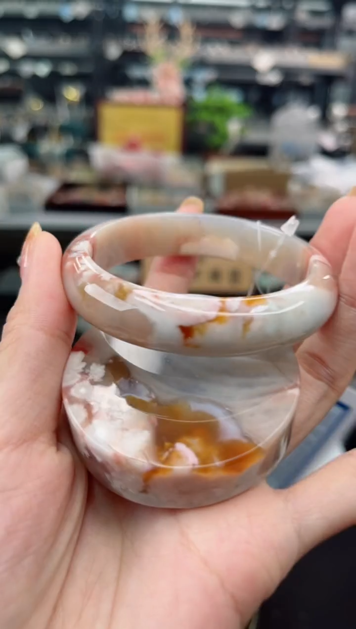 【闪购商品】石英质玉手镯未镶嵌55圈口（赠品镯心）6568159