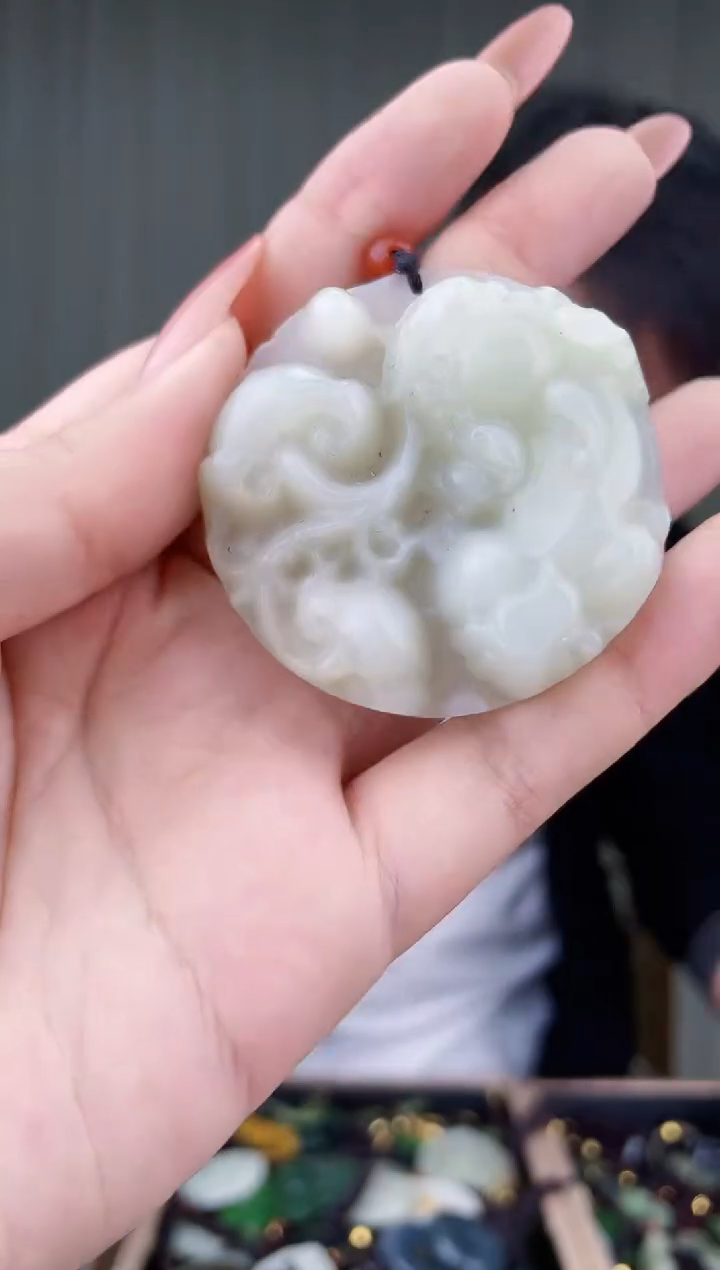 未镶嵌和田玉挂件拍一发一，多样性发货！