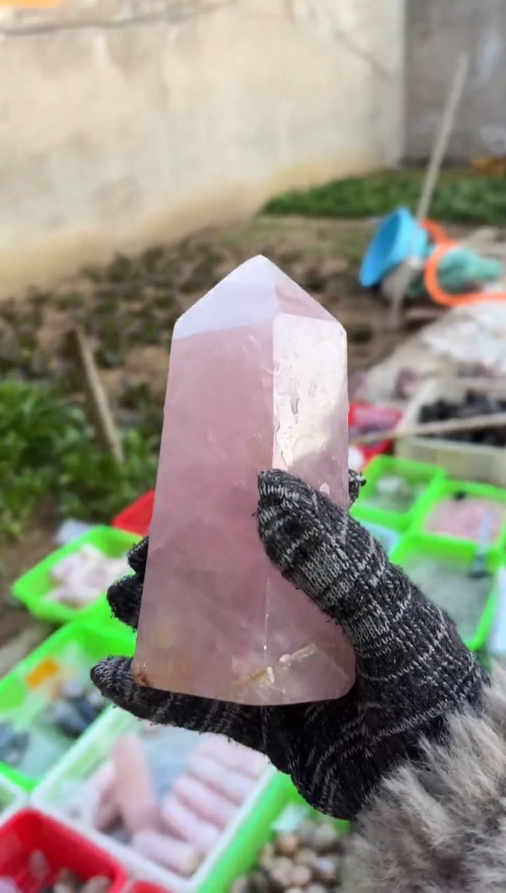 【闪购商品】摆件未镶嵌水晶粉水晶柱子 109