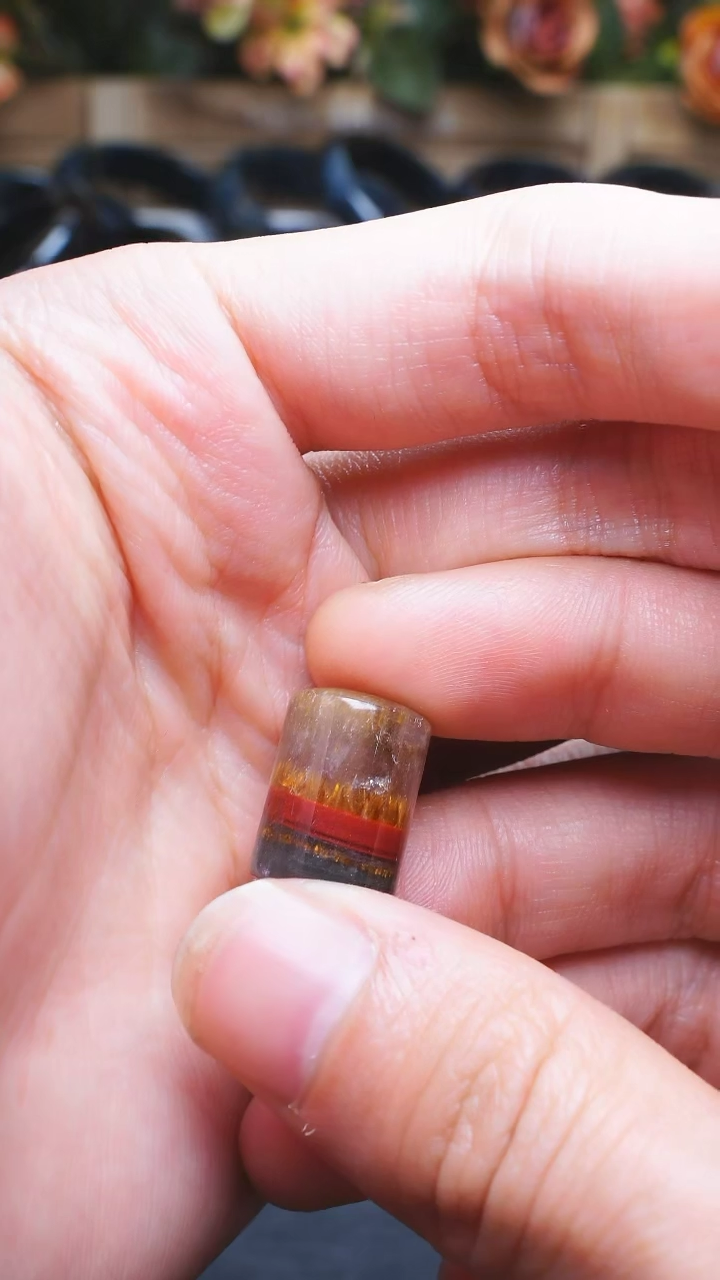 【闪购商品】水晶H15极光四色桶珠12mm/个未镶嵌多样性发其一