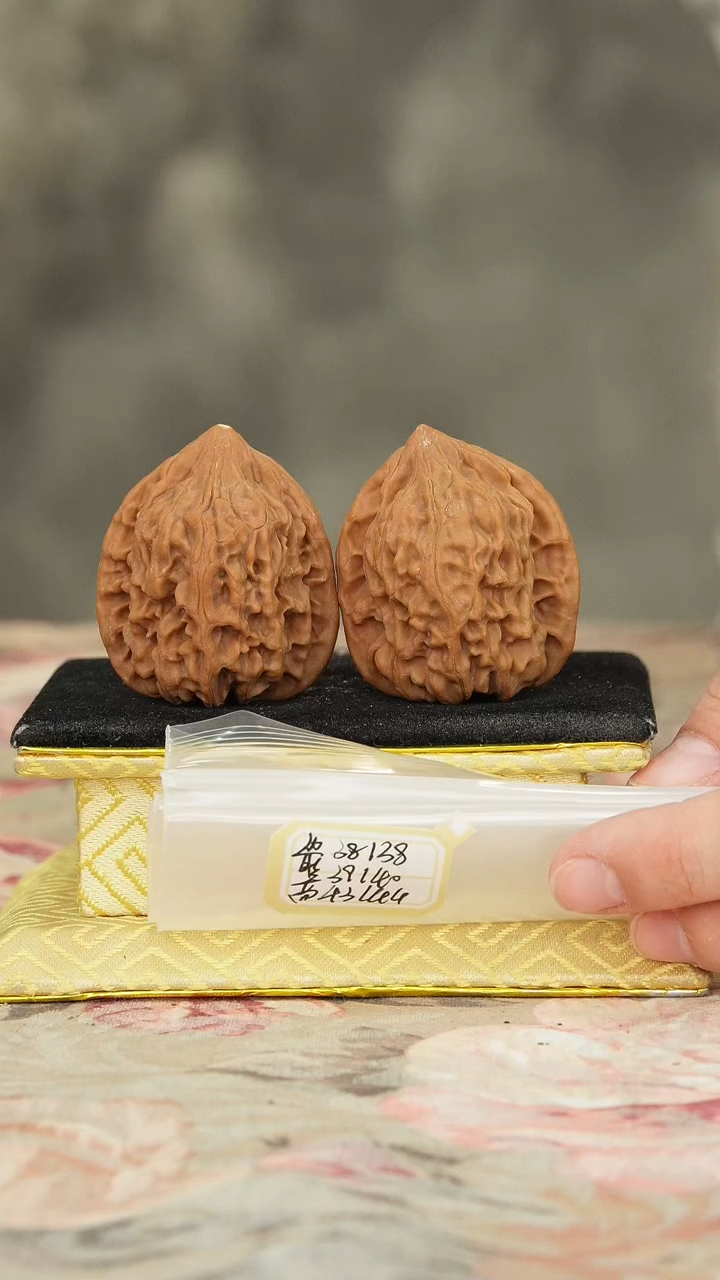 【闪购商品】文玩核桃把件鸡心有修
